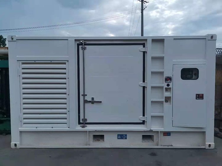 三穗电动机的启动电流过大可能会对电网造成什么影响?