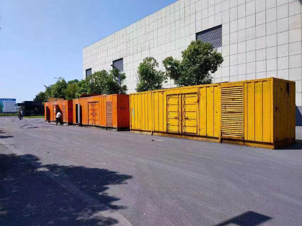 三穗环境温度变化对柴油发电机组的性能有哪些具体影响？